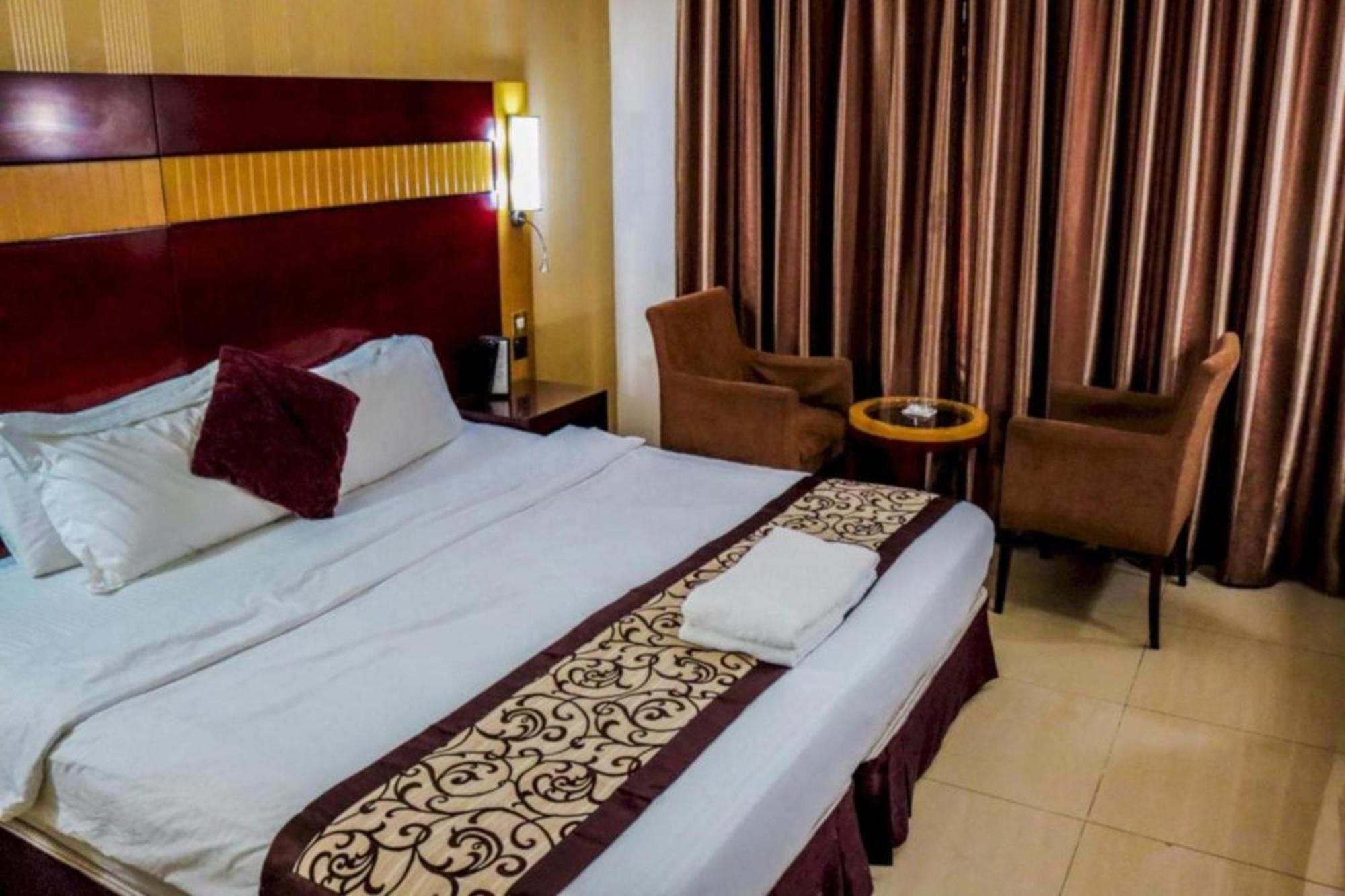 Palette Phoenix Hotel Dubaj Kültér fotó