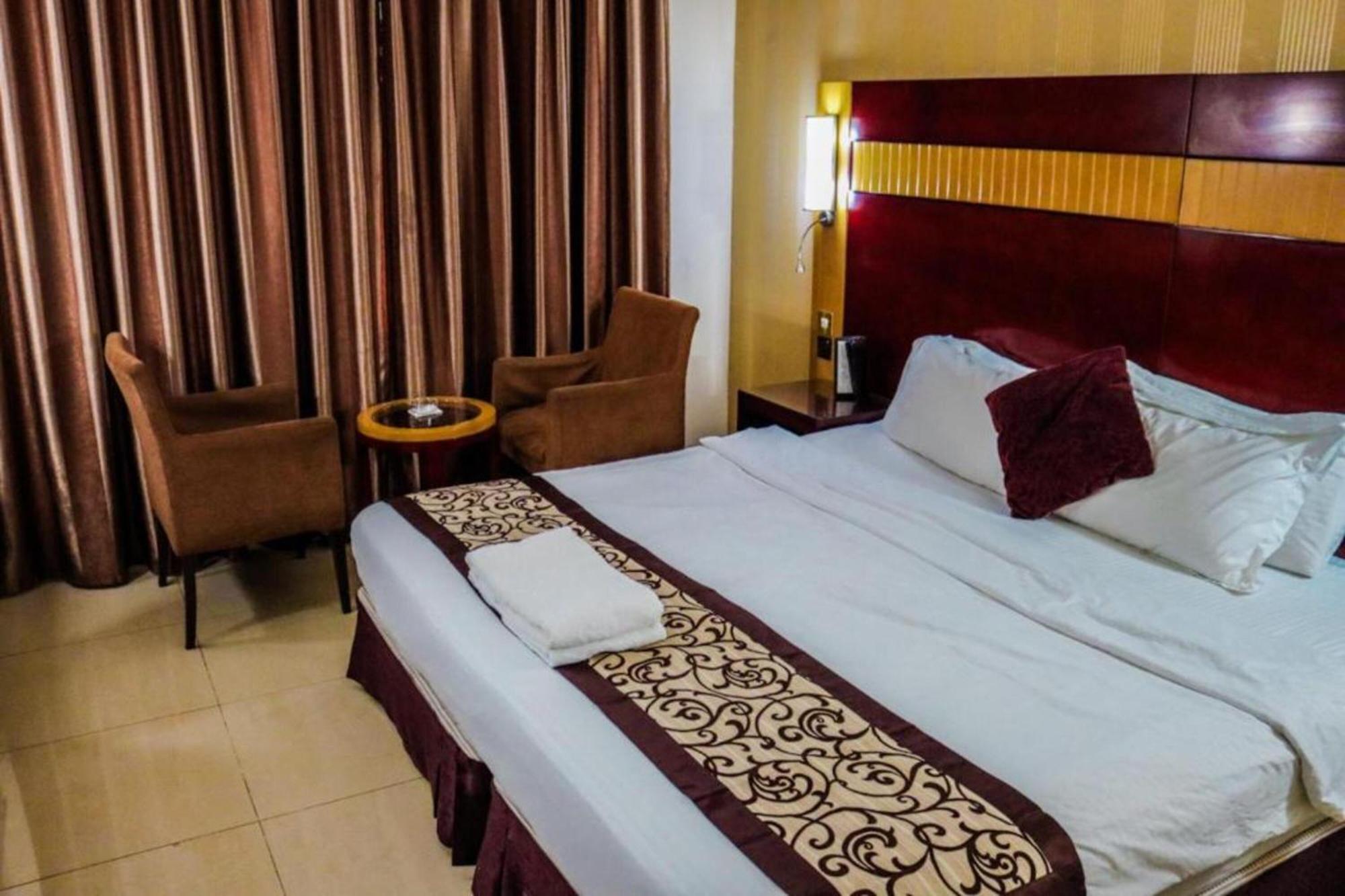 Palette Phoenix Hotel Dubaj Kültér fotó